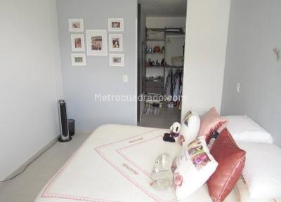 Apartamento de 3 alcobas en venta en Balcones De Ruitoque Etapa Ii, Floridablanca, 94 m² · foto 14 de 20