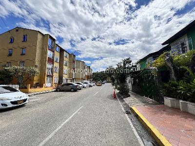 Apartamento de 3 alcobas en venta en Ciudadela Real De Minas, Bucaramanga, 89 m² · foto 2 de 20