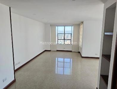 Apartamento de 4 alcobas en venta en Altos De Cabecera, Bucaramanga, 175 m² · foto 5 de 7