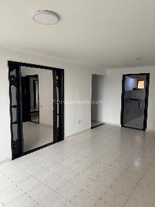 Apartamento de 5 alcobas en venta en Cabecera Del Llano, Bucaramanga, 100 m² · foto 2 de 20