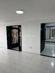 Apartamento de 5 alcobas en venta en Cabecera Del Llano, Bucaramanga, 100 m² · foto 3 de 20