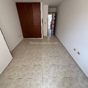 Apartamento de 2 alcobas en venta en Alarcon, Bucaramanga, 68 m² · foto 9 de 12