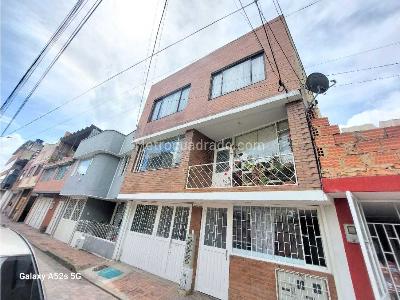Casa de 5 alcobas en venta en Portales Del Norte, Bogotá, 300 m² · foto 2 de 20