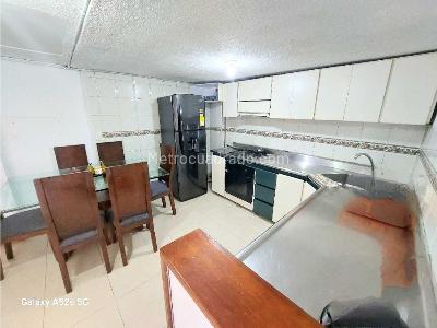 Casa de 5 alcobas en venta en Portales Del Norte, Bogotá, 300 m² · foto 10 de 20