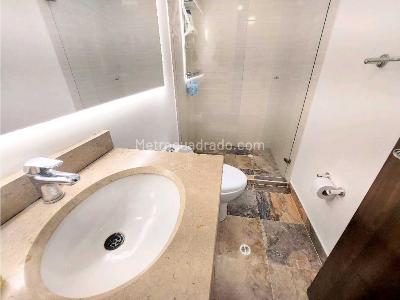 Apartamento de 3 alcobas en venta en Britalia Norte, Bogotá, 108 m² · foto 9 de 20