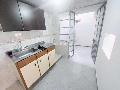 Casa de 5 alcobas en venta en Villa El Dorado, Bogotá, 235 m² · foto 9 de 20