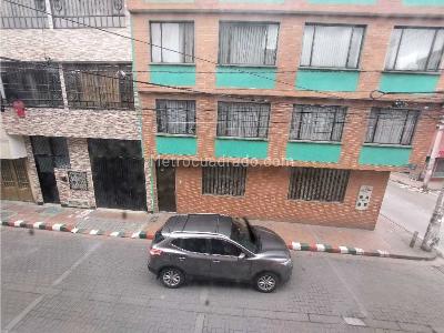 Casa de 5 alcobas en venta en Villa El Dorado, Bogotá, 235 m² · foto 10 de 20