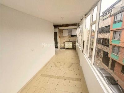 Casa de 5 alcobas en venta en Villa El Dorado, Bogotá, 235 m² · foto 18 de 20