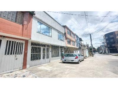 Casa de 5 alcobas en venta en Ciudad Montes, Bogotá, 147 m² · foto 2 de 14