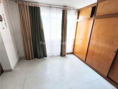 Casa de 5 alcobas en venta en La Castellana, Bogotá, 222 m² · foto 14 de 20