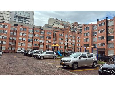 Apartamento en venta en Mazuren, Bogotá · foto 4 de 13