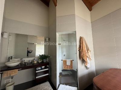 Casa de 3 alcobas en venta en Vereda Yerbabuena, Chía, 425 m² · foto 14 de 20