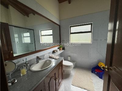 Casa de 3 alcobas en venta en Vereda Yerbabuena, Chía, 425 m² · foto 15 de 20