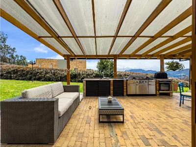 Casa de 4 alcobas en venta en Vereda Yerbabuena, Chía, 450 m² · foto 3 de 20