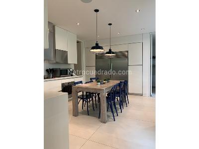 Apartamento de 3 alcobas en venta en La Cabrera, Bogotá, 300 m² · foto 19 de 20