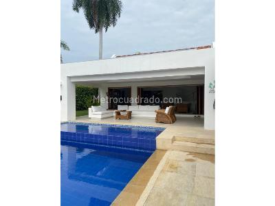 Casa de 5 alcobas en venta en Club Puerto Peñalisa, Girardot, 336 m² · foto 5 de 20