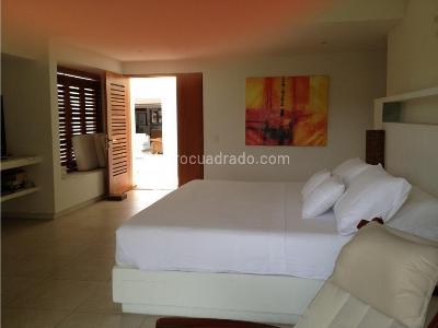 Casa de 5 alcobas en venta en Club Puerto Peñalisa, Girardot, 336 m² · foto 18 de 20