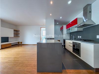 Apartamento de 2 alcobas en venta en Chico, Bogotá, 77 m² · foto 2 de 20