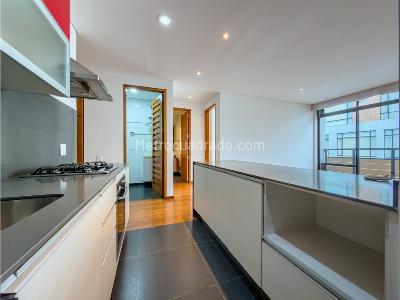 Apartamento de 2 alcobas en venta en Chico, Bogotá, 77 m² · foto 5 de 20