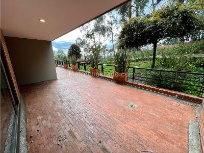 Apartamento de 3 alcobas en venta en Cerros De Los Lagartos, Bogotá, 120 m² · foto 8 de 20