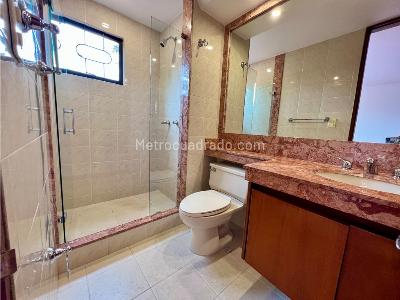 Apartamento de 3 alcobas en venta en Cerros De Los Lagartos, Bogotá, 120 m² · foto 14 de 20