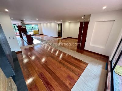 Apartamento de 3 alcobas en venta en Cerros De Los Lagartos, Bogotá, 120 m² · foto 15 de 20