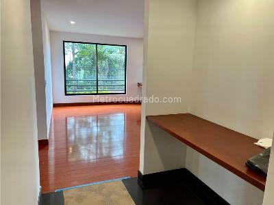 Apartamento de 3 alcobas en venta en Cerros De Los Lagartos, Bogotá, 120 m² · foto 17 de 20