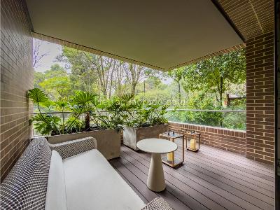 Apartamento de 3 alcobas en venta en La Cabrera, Bogotá, 330 m² · foto 2 de 20