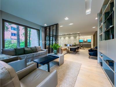 Apartamento de 3 alcobas en venta en La Cabrera, Bogotá, 330 m² · foto 4 de 20
