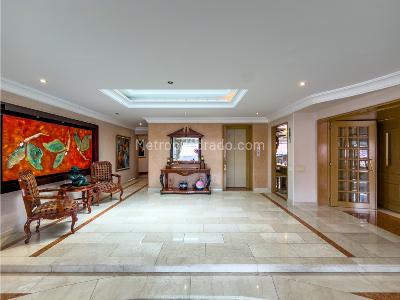 Apartamento de 4 alcobas en venta en Santa Barbara Alta, Bogotá, 420 m² · foto 2 de 20