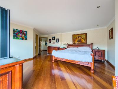 Apartamento de 4 alcobas en venta en Santa Barbara Alta, Bogotá, 420 m² · foto 15 de 20