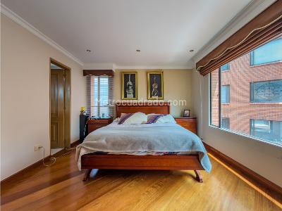 Apartamento de 4 alcobas en venta en Santa Barbara Alta, Bogotá, 420 m² · foto 19 de 20