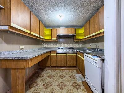 Apartamento de 3 alcobas en venta en Santa Barbara, Bogotá, 138 m² · foto 4 de 20