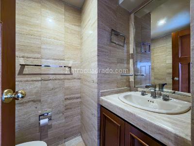 Apartamento en venta en El Refugio, Bogotá · foto 4 de 20