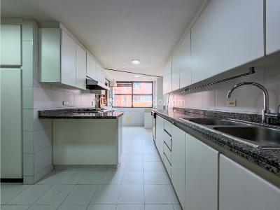 Apartamento en venta en El Refugio, Bogotá · foto 10 de 20
