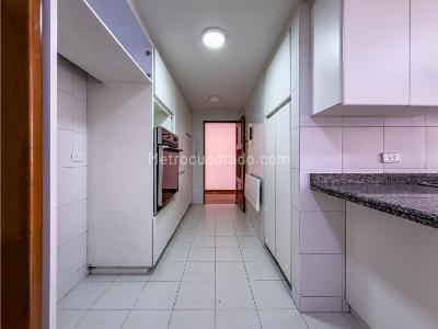 Apartamento en venta en El Refugio, Bogotá · foto 14 de 20