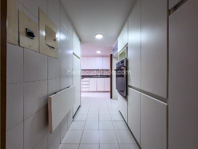 Apartamento en venta en El Refugio, Bogotá · foto 15 de 20