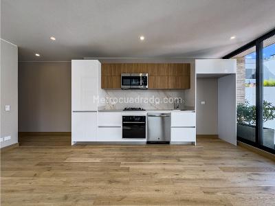 Apartaestudio en venta en La Cabrera, Bogotá, 55 m² · foto 2 de 13