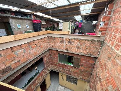 Casa de 4 alcobas en venta en Ricaurte, Soacha, 346 m² · foto 7 de 9