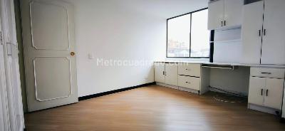 Apartamento en venta en Santa Barbara Central, Bogotá · foto 11 de 17