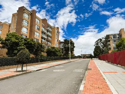 Apartamento de 3 alcobas en venta en Torreladera Altos De Suba, Bogotá, 167 m² · foto 15 de 20