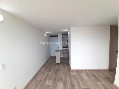Apartamento de 3 alcobas en venta en Fontibon, Bogotá, 41 m² · foto 2 de 8