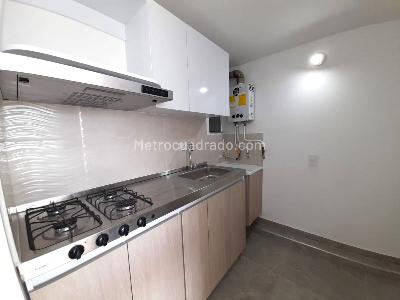 Apartamento de 3 alcobas en venta en Fontibon, Bogotá, 41 m² · foto 3 de 8