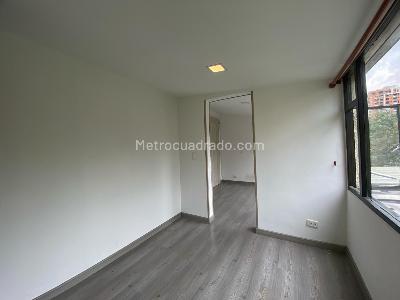 Apartamento de 5 alcobas en venta en Cedritos Capri, Bogotá, 120 m² · foto 12 de 15