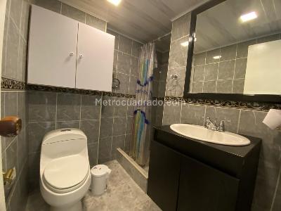 Apartamento de 5 alcobas en venta en Cedritos Capri, Bogotá, 120 m² · foto 14 de 15