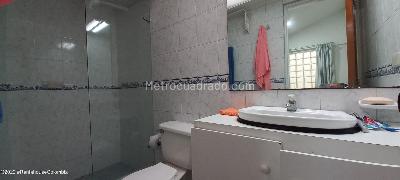 Apartamento en venta en Cedritos, Bogotá · foto 8 de 18