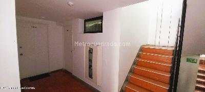 Apartamento de 1 alcoba en venta en Las Delicias Del Carmen, Bogotá, 40 m² · foto 8 de 19