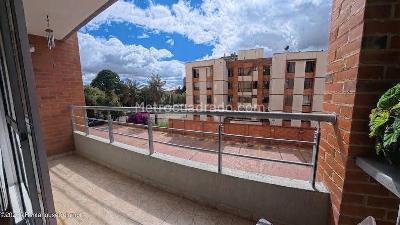 Apartamento de 3 alcobas en arriendo en Caobo Zalazar, Bogotá, 72 m² · foto 5 de 20