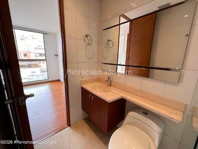 Apartamento de 1 alcoba en venta en Santa Bibiana Oriental, Bogotá, 37 m² · foto 15 de 19