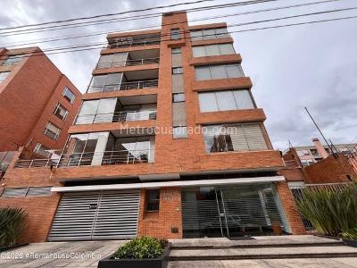 Apartamento de 1 alcoba en venta en Santa Bibiana Oriental, Bogotá, 37 m² · foto 2 de 19
